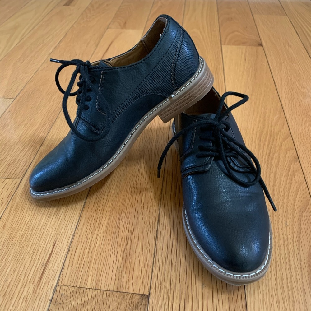 Boys Size 2 Dress Shoes
